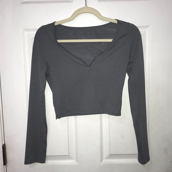 Lululemon Cropped Henley Long Sleeve Heathered Asphalt Gray Crop Top - Picture 4 of 10
